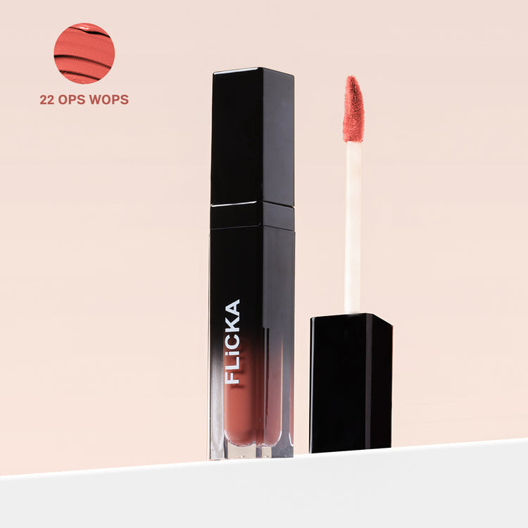 FLICKA SET AND ATTACK LIQUID LIPSTICK 22 OPS WOPS