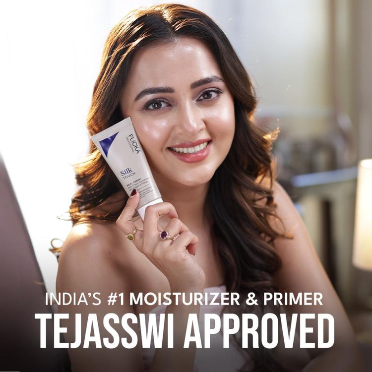 FLICKA SILK TOUCH MILK-CREAM MOISTURIZER AND PRIMER (T)